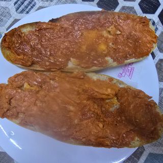 Tostada de sobrasada y queso