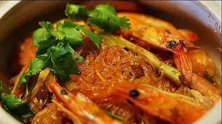 Shrimp potted with vermicelli
