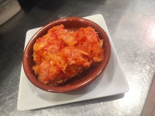 Bacalao Con Tomate