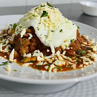 Tochitura cu ou si mamaliguta