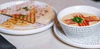 Grilled Pita Bread with Mezza Original Hummus Dip