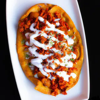Huarache de Chorizo