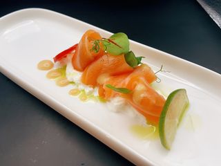 242. Carpaccio special salmone