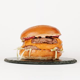 PODWÓJNY CHEESEBURGER