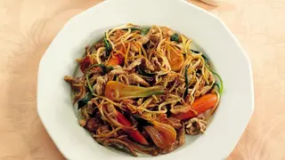Manzo con germogli di soia
