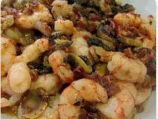 Gambas Con Champiñones