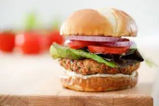 Classic chicken burger