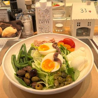 INSALATA NIZZARDA BIANCA