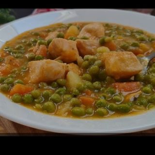 Grašak sa piletinom