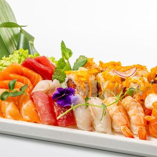 65. Sushi e sashimi misto - 24pezzi