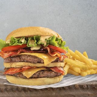 Menu Bestial Burger + Batata