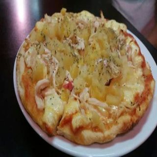 Pizza Hawaiana, Mediana