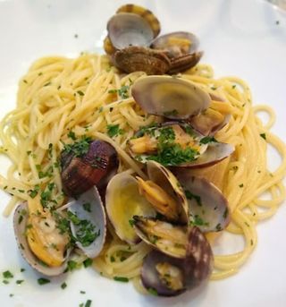 Spaghetti alle vongole veraci