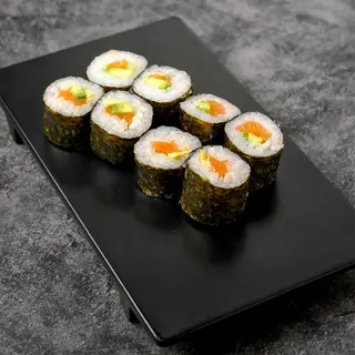 Maki salmon aguacate