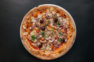 Pizza Tonno E Cipolla (30 Cm.)