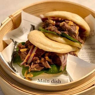 21D. Pan Bao Con CARNE ASADO (2PIEZAS)