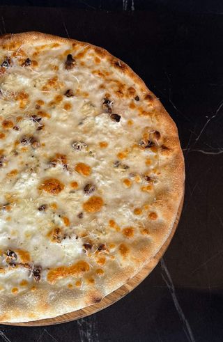 Піца Чотири Сири (445г)