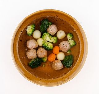 Бульон с фрикадельками