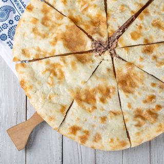 კომბო 2ც. ლობიანი დიდი (8 ნაჭრიანი)