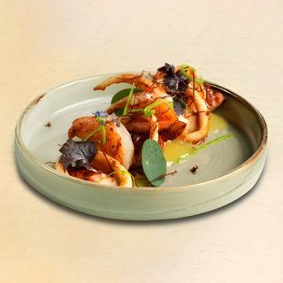 ТРИЛОГИЯ МОРСКИ ДАРОВЕ С ЛИМОНОВ КРЕМ