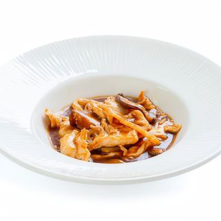 190. Pollo con funghi e bambù