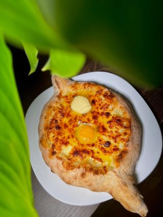 აჭარული ლორით და სულგუნით