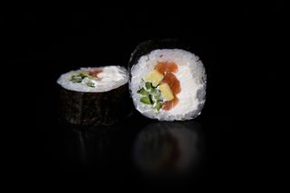 Футомаки з лососем (300г)