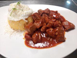 Tochitura cu ou si mamaliguta 320 g