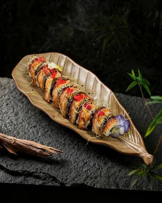 Sushi Roll De Anguila (8 Pzs.)