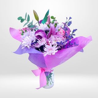 Ramo De Flores Variadas En Tonos Rosas Y Lilas