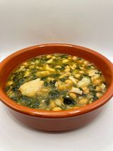 Garbanzos con bacalao y espinacas
