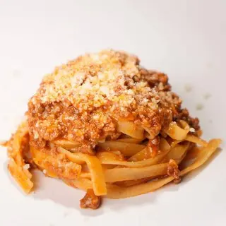 N - Boloñesa