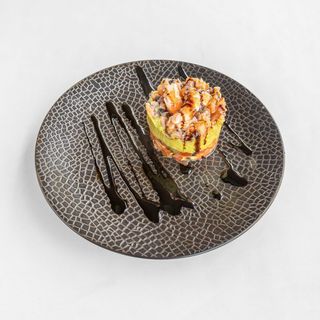 Tartar De Aguacate Con Gambas Y Salmón
