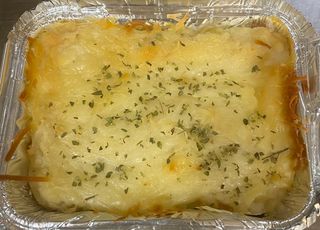Canelones caseros de carne (ración)