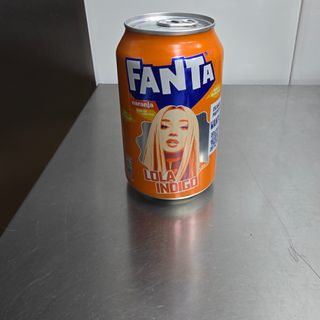 Fanta naranja lata 