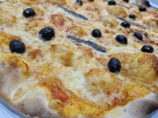Pizza Napolitana (Mediana)