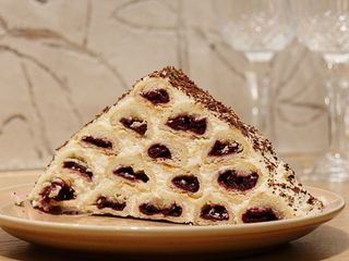 Торт Вишнева гірка