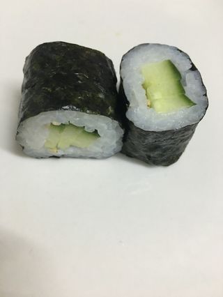 Hosomaki Pepino Con Queso (8 Uds.)