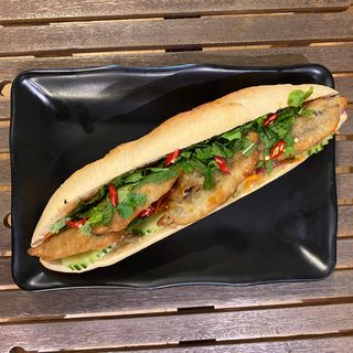 Bánh Mì Pescado