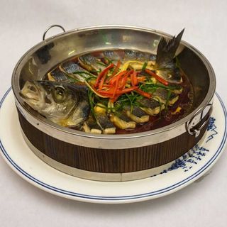 J08. Peste la abur/清蒸鲈鱼/Steamed fish
