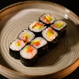 Maki De Salmón Y Aguacate (8 Uds.)