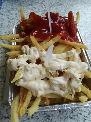 Patatine fritte grandi