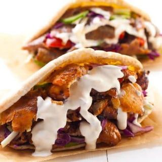 Pan De Pita Con Pollo