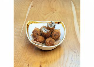 CROQUETAS DE TROMPETAS DE LA MUERTE