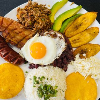 Bandeja paisa 