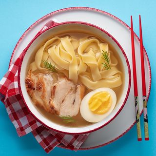 Домашній бульйон з курочкою