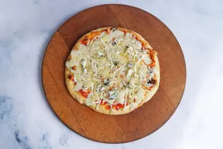 Quattro Formaggi pizza 32cm