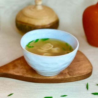 Пельмени с бульоном