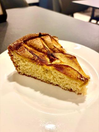 Torta alle mele e cannella