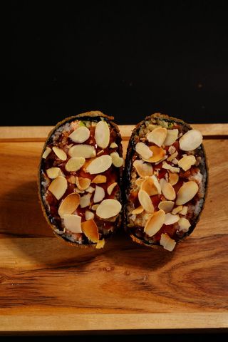 SUSHIBURGER ŁOSOŚ (345g)